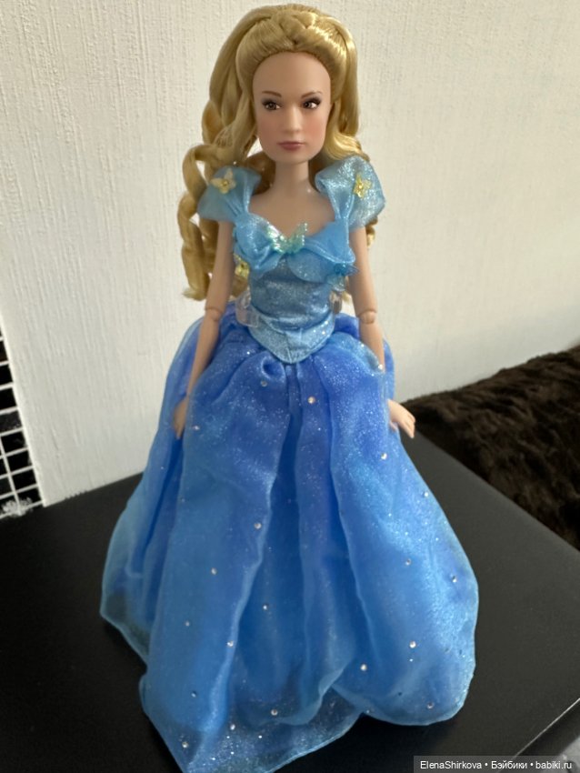 Золушка от Disney store, портретная Лили Джеймс