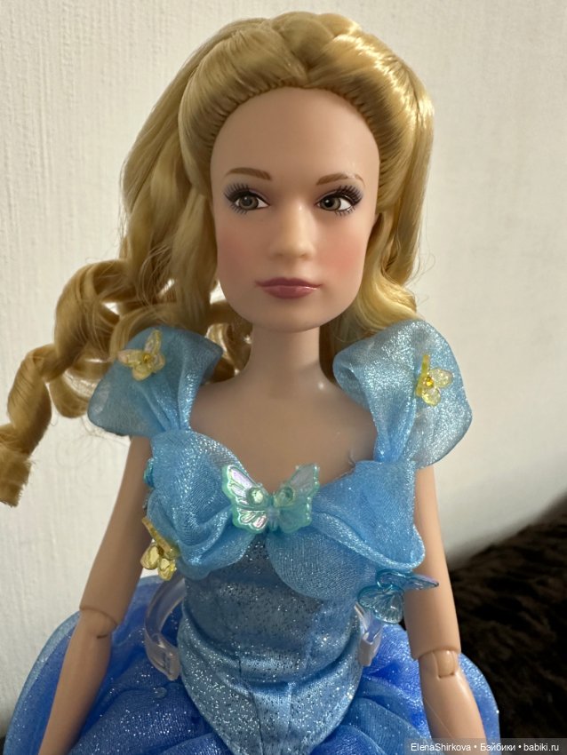Золушка от Disney store, портретная Лили Джеймс