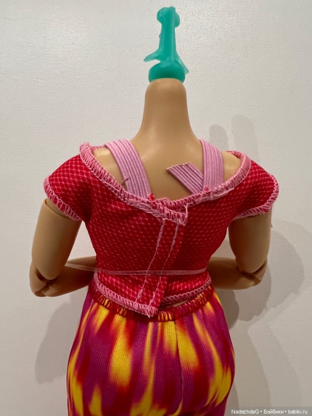 2 Тело Барби безграничные движения йога в аутфите (фото 7)