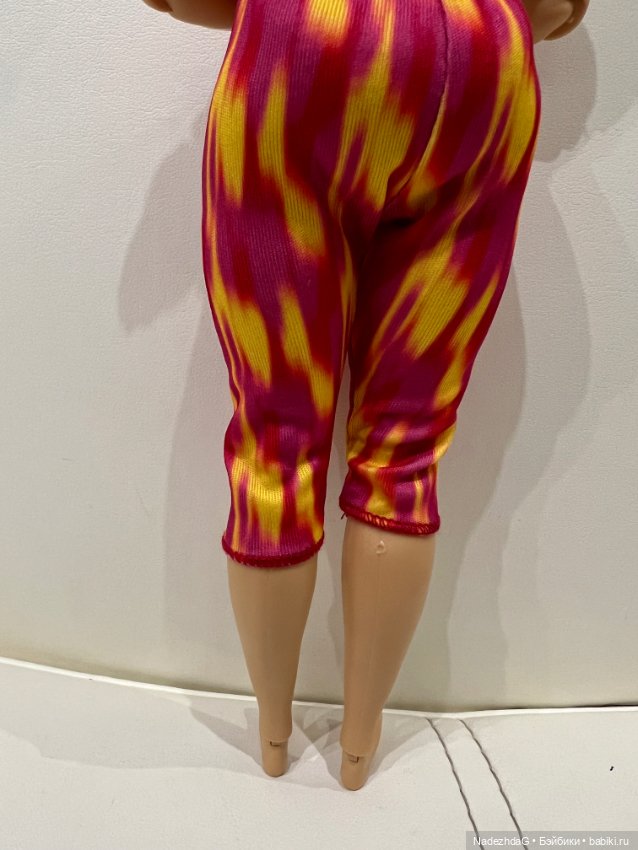 2 Тело Барби безграничные движения йога в аутфите (фото 6)