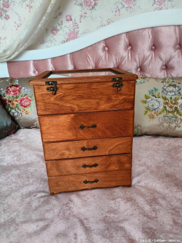 Комод для кукольных сокровищ