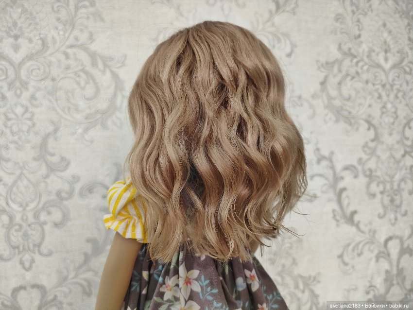 Продам парик для кукол с обхватом головы 17-18 см