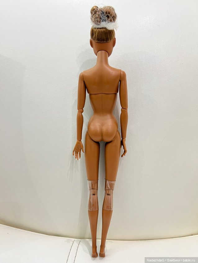 Lady Aurelia Grey Integrity 2023 год Нюд (фото 10)