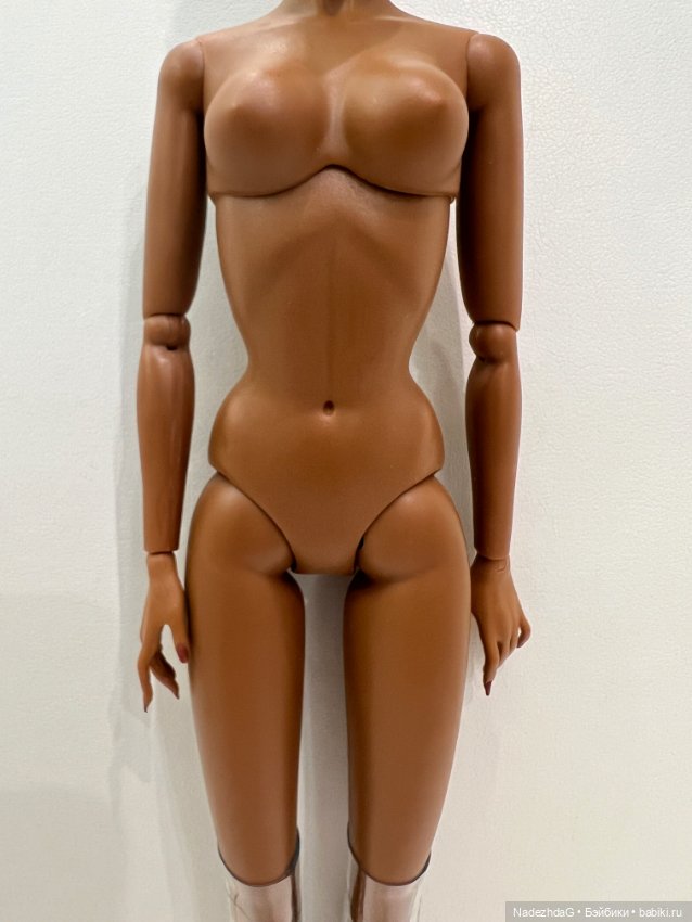 Lady Aurelia Grey Integrity 2023 год Нюд (фото 9)