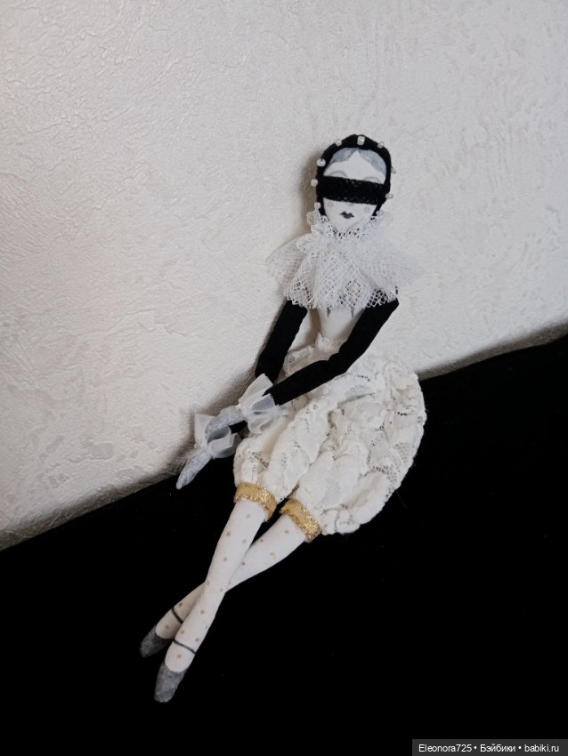 Загадочная дама в поиске любящих рук (фото 2)