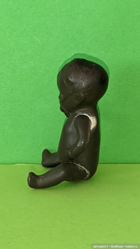 Редкий керамический пупсик негритенок Hertwig, высота 7 см (фото 3)