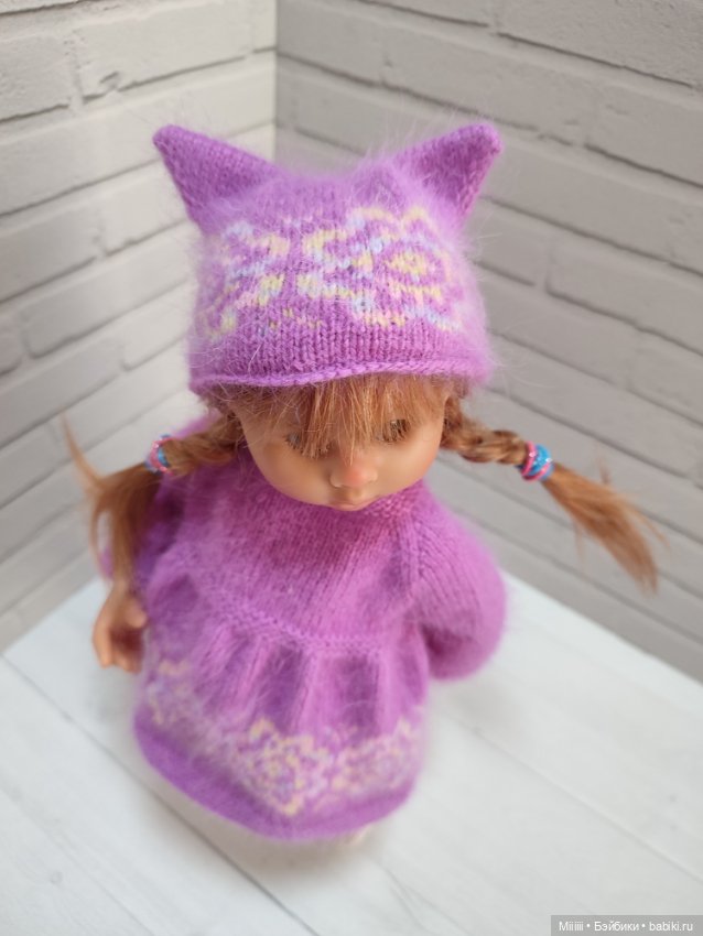 Изделия из пряжи травка. Вязаные вещи из мохера. Изделия связанные из пряжи травка. Вязаные кофты из пряжи травка. Свитер из пушистой пряжи.