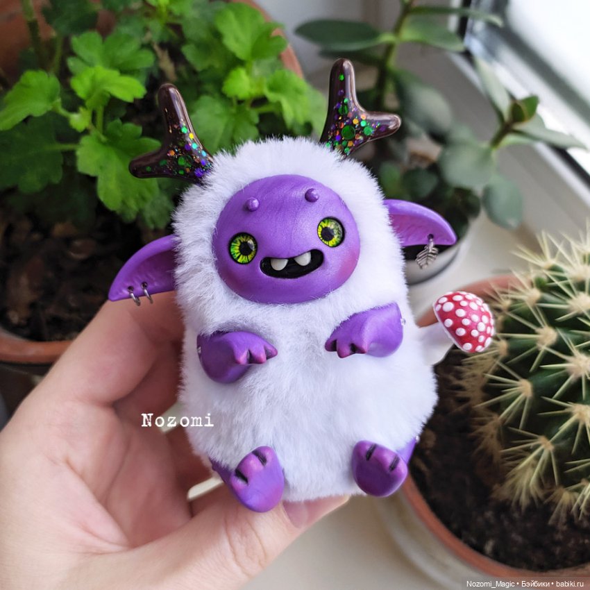 Дух снежного леса с волшебным мухоморчиком (фото 4)