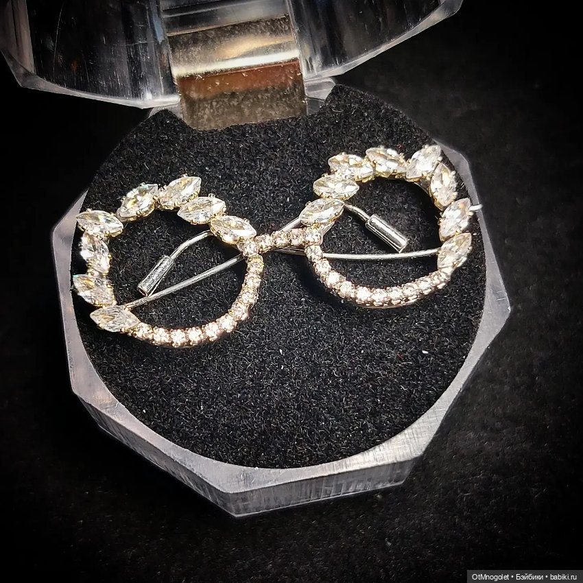 Очки с цирконие сложных форм (фото 7)