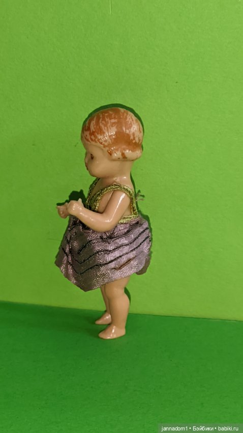 Куколка с рельефными волосами и спящими глазками, высота 7.5 см (фото 6)