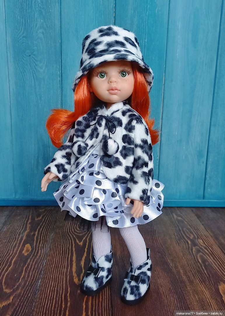 Комплект "Шубка и шляпка" с белым платьем, для кукол Paola Reina 32-34 см