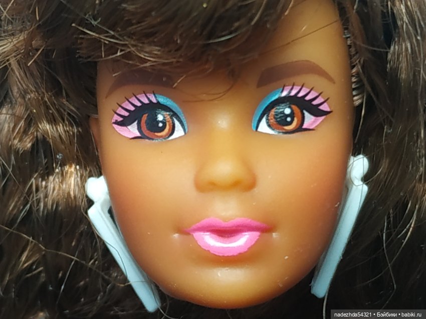 Голова Барби музыкант Barbie Rewind 80s Night Out (Репродукция 2021 год) (фото 6)