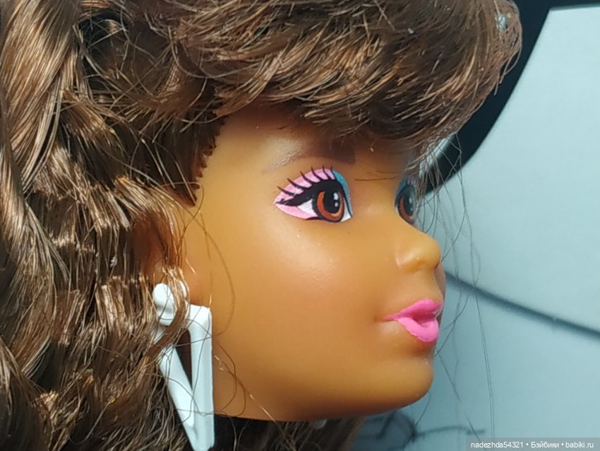 Голова Барби музыкант Barbie Rewind 80s Night Out (Репродукция 2021 год) (фото 5)