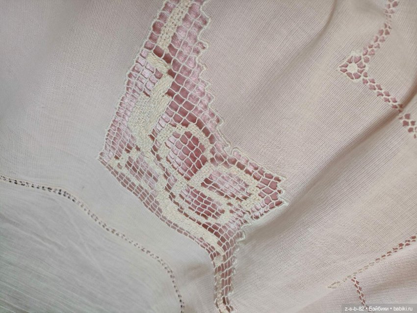 Антикварная филейная вышивка по сетке (фото 2)