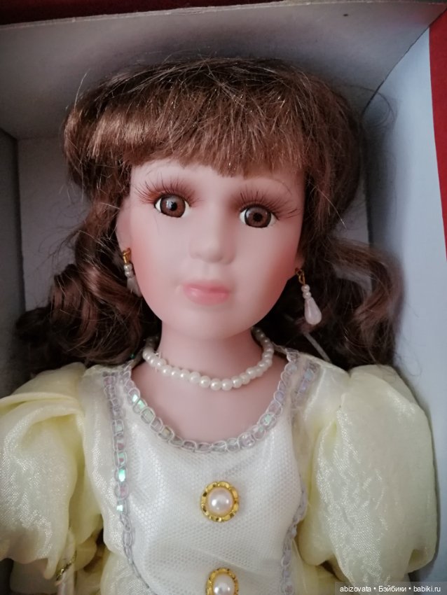 Фарфоровая кукла Нателла, 16. Angel Collection (фото 8)