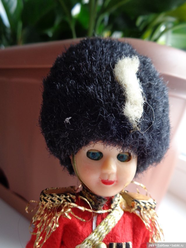 Куклы в национальных костюмах (фото 6)