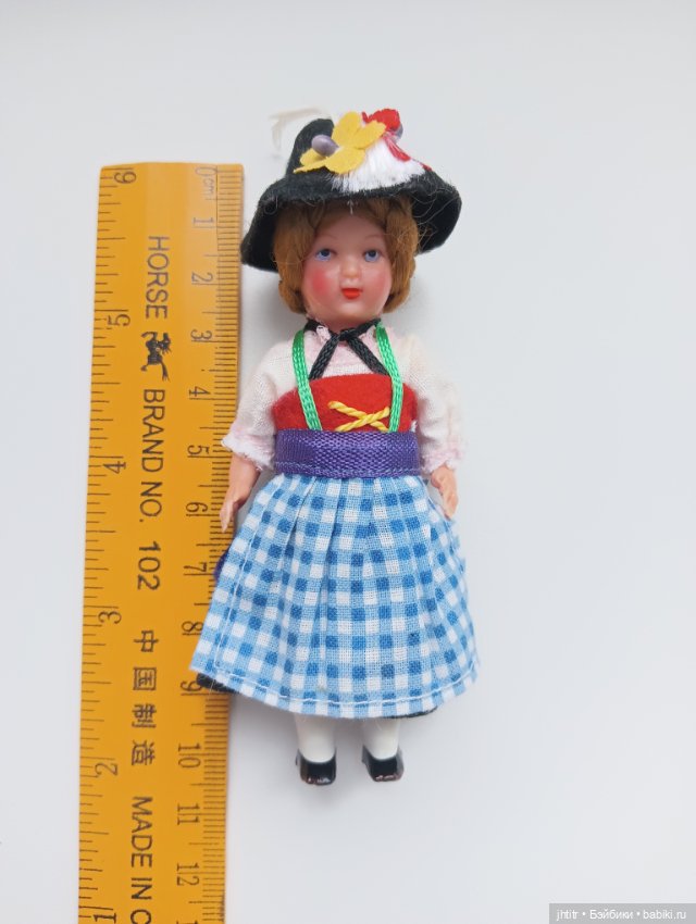 Куклы в национальных костюмах (фото 3)