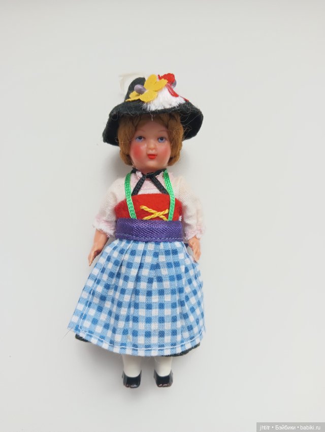 Куклы в национальных костюмах