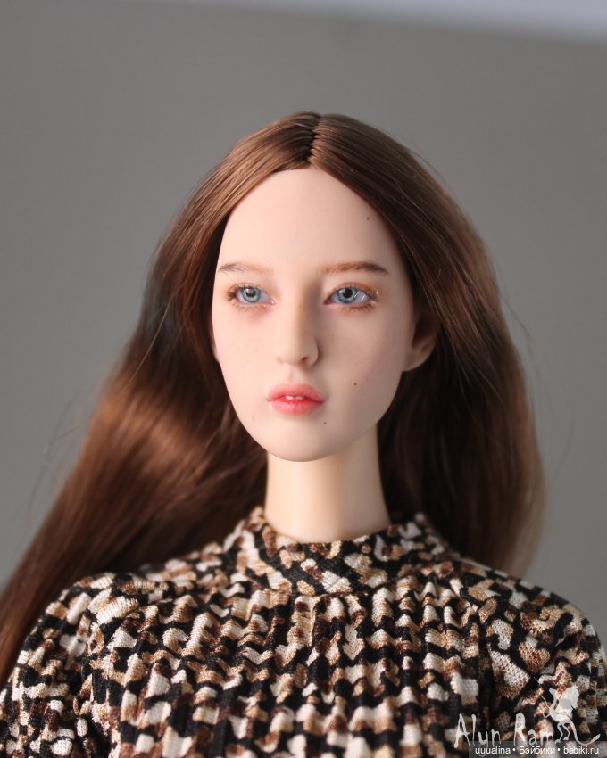 Мой ООАК экшен голова Luna V2 со вставными глазами 1/6 (фото 5)