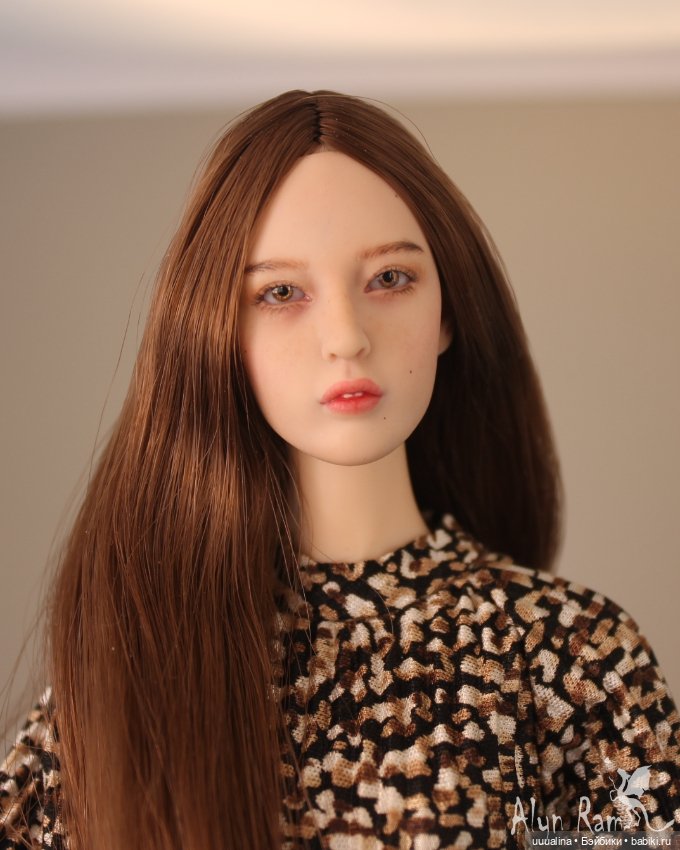 Мой ООАК экшен голова Luna V2 со вставными глазами 1/6 (фото 2)