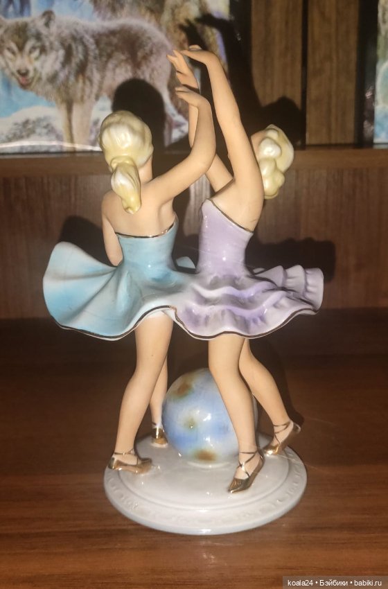 Статуэтка Германия Девушки. Балерины. Глобус . Wallendorf Fasold & Stauch Фасольд и Штаух (фото 2)