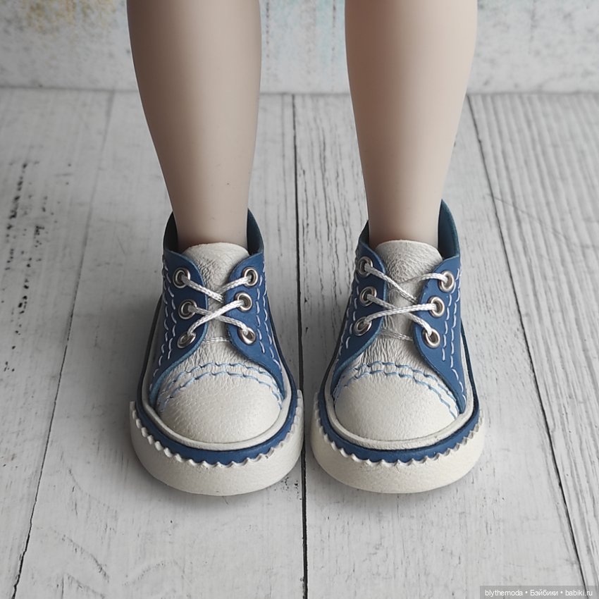 Кеды для Руби Ред 37 см — Обувь для кукол (фото 3)