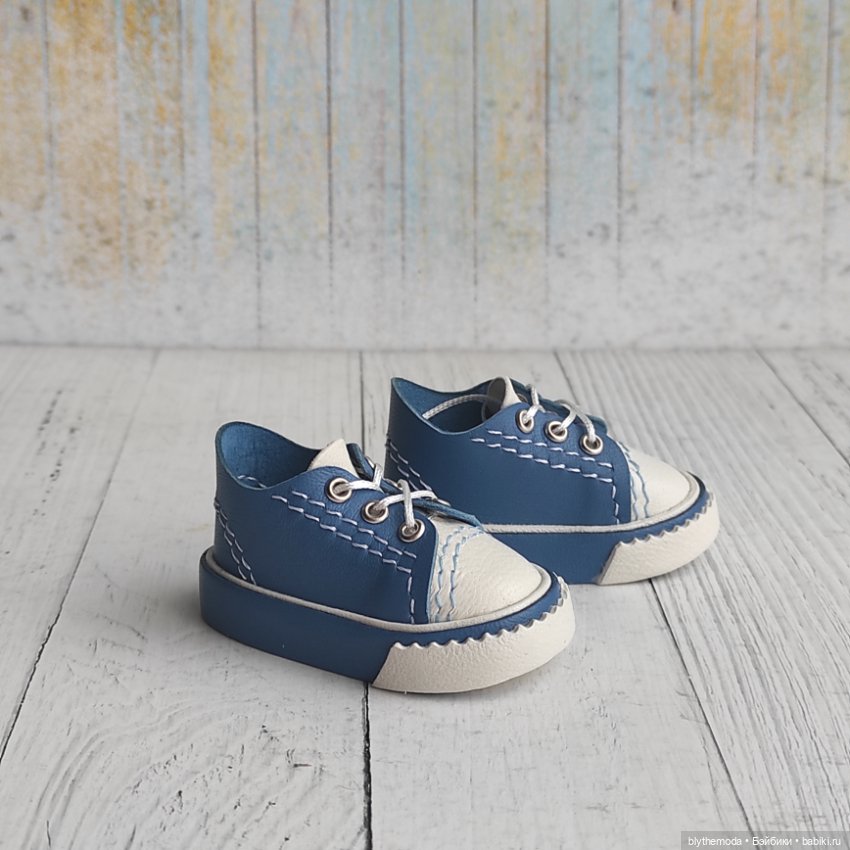 Кеды для Руби Ред 37 см — Обувь для кукол (фото 6)