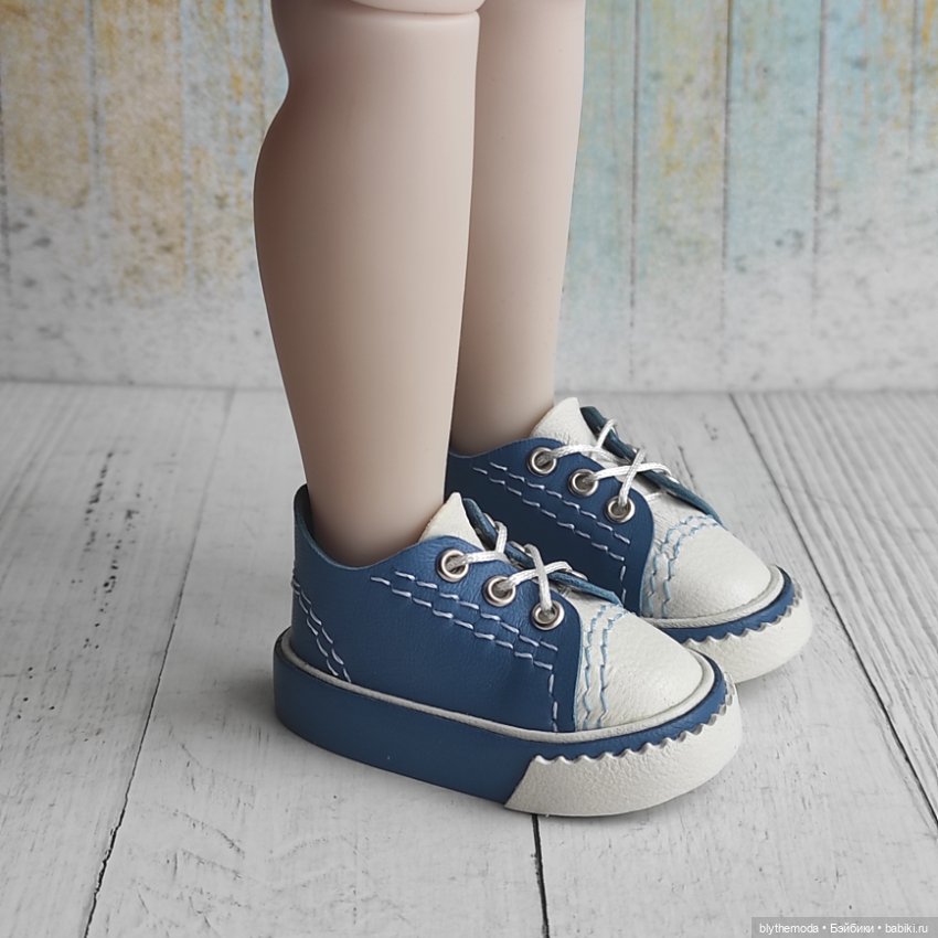 Кеды для Руби Ред 37 см — Обувь для кукол