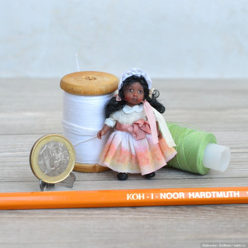 Миниатюрная кукла 4 см — Авторские куклы (фото 2)