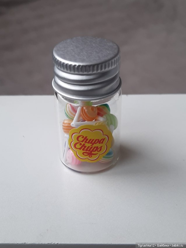 Баночка с чупа чупсами #2