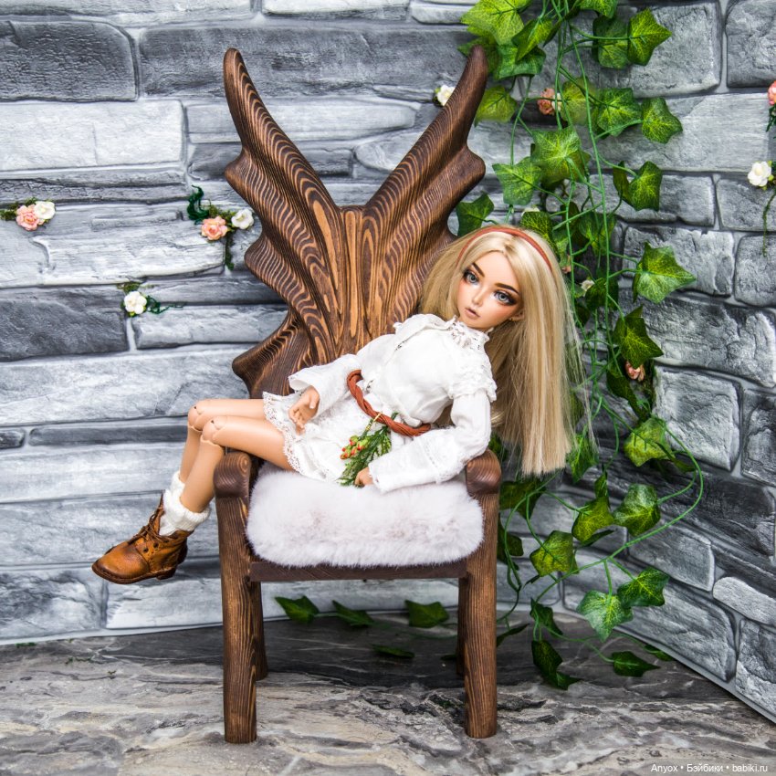 Трон для 1/4 - Ручная Работа (Древо, 2 подушки в комплекте) (фото 2)