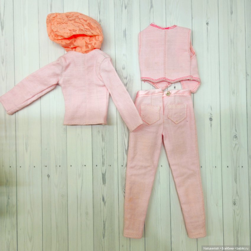 Розовый костюм для Барби Пышки (фото 2)