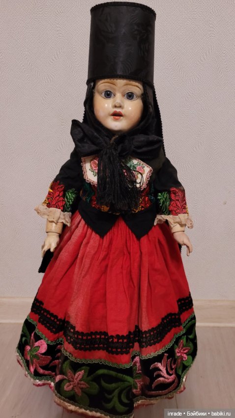 Роскошный антикварный этнический костюм