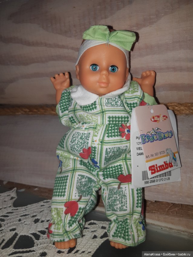 Пупсик винтаж Simba — Игровые куклы