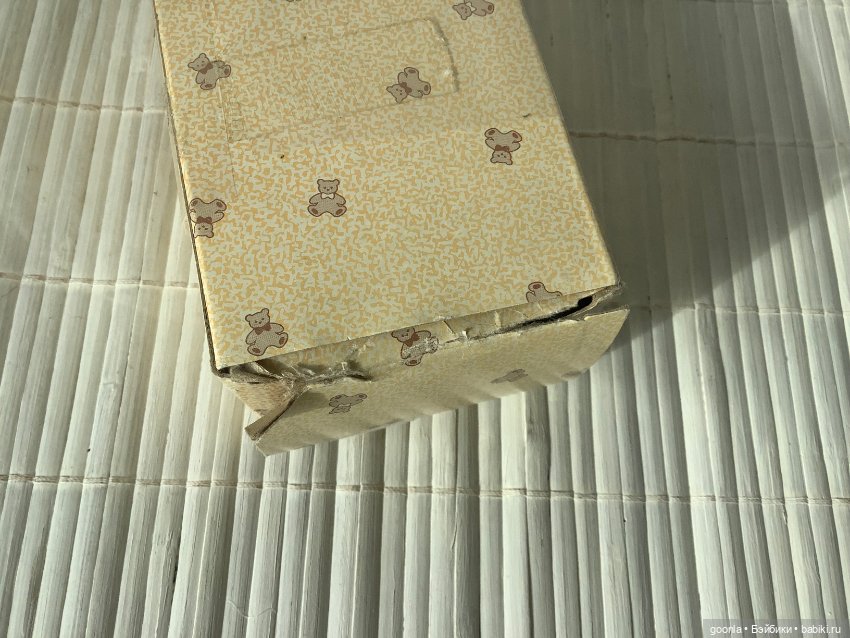 Диван-сундук 1/12 — Кукольная мебель (фото 4)