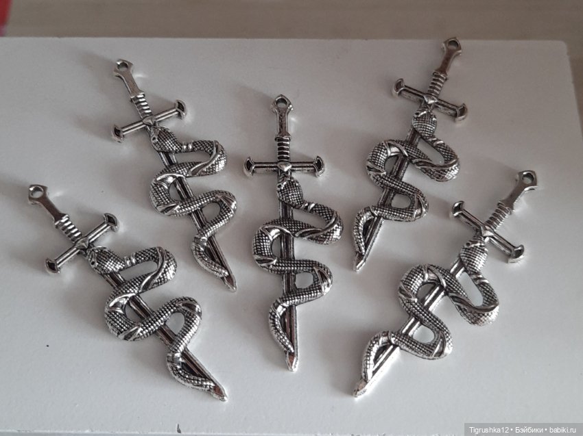 Меч со змеей — Миниатюра для кукол