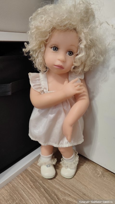 Милая девочка от Pamela Erff из резин