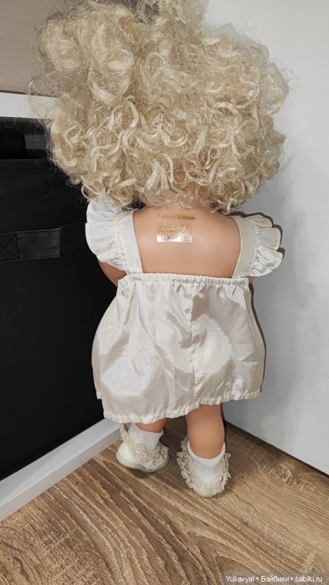 Милая девочка от Pamela Erff из резин