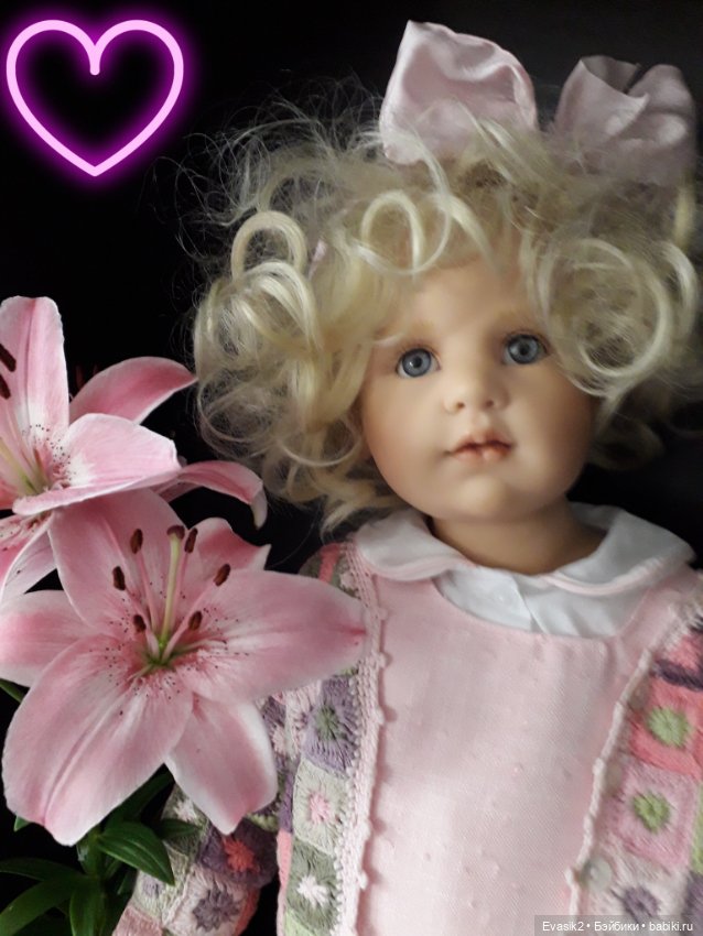 Коллекционная кукла из резин