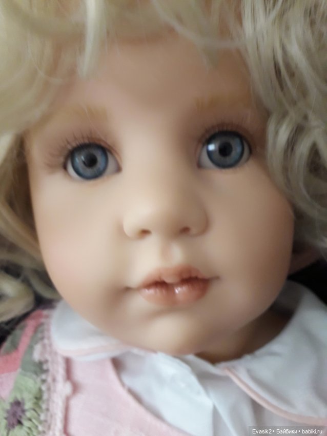 Коллекционная кукла из резин (фото 7)