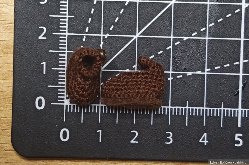 Вязаная обувь для куколки и не только ☺️ (фото 3)