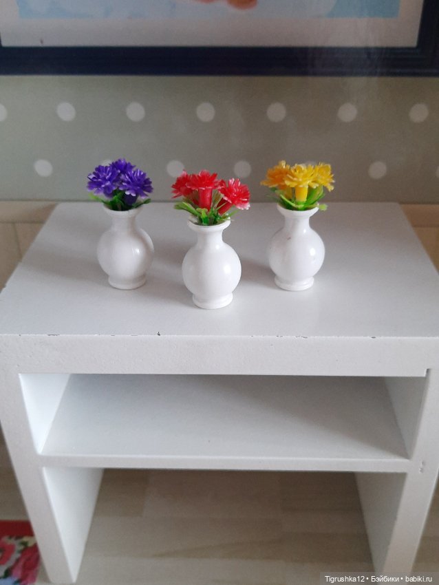 Вазочки с цветами — Миниатюра для кукол