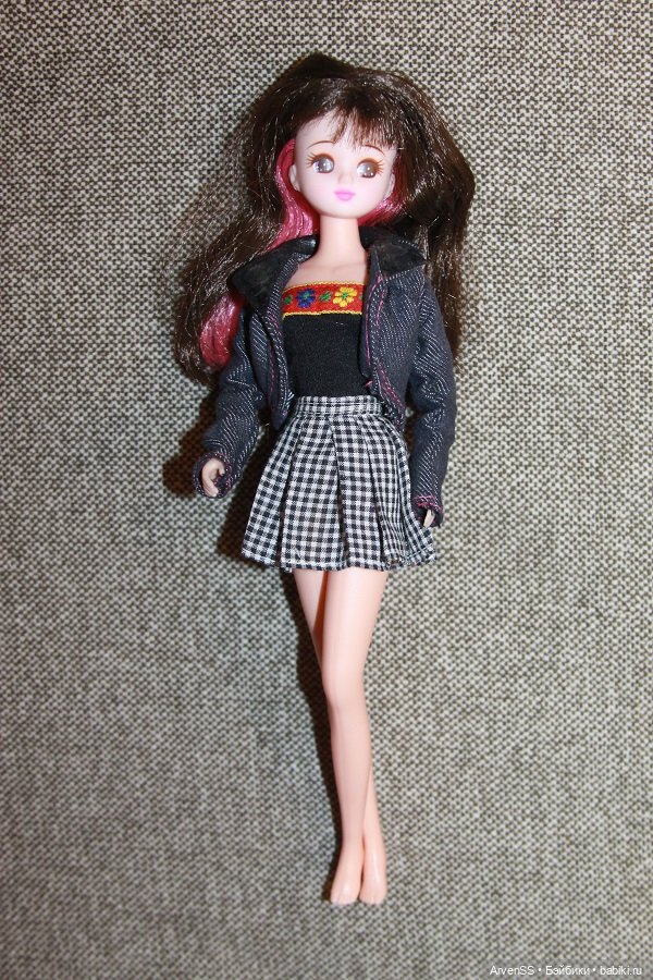 Семнадцатилетняя Ликка CosmeticsLover компании Такара