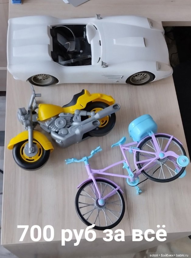 Лоты одежды и обуви для кукол, мебель, транспорт (фото 2)