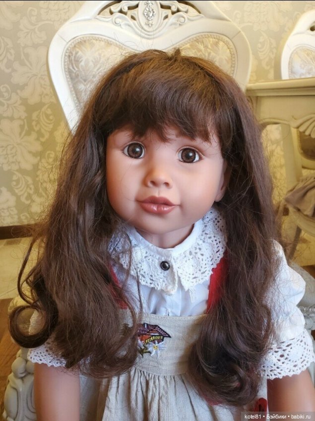 Кукла коллекционная виниловая