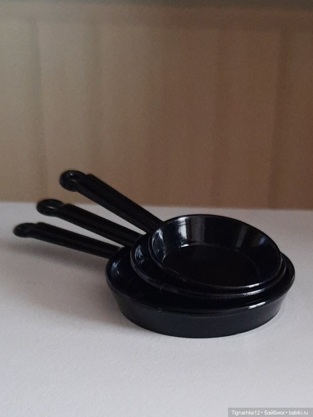 Набор сковородок #3 — Миниатюра для кукол (фото 2)