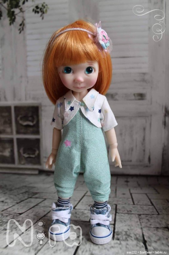 Платье и комбинезон на кукол (фото 10)