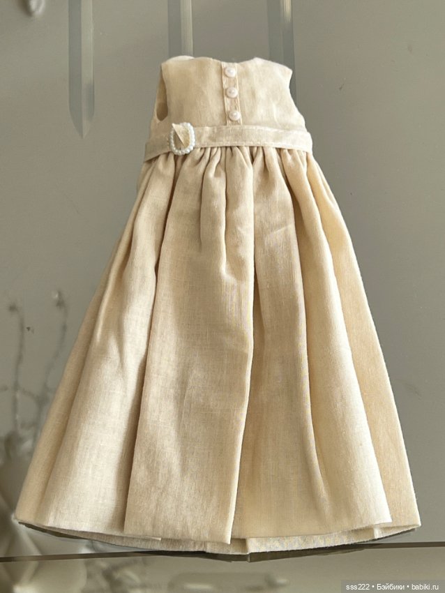 Платье и комбинезон на кукол (фото 5)