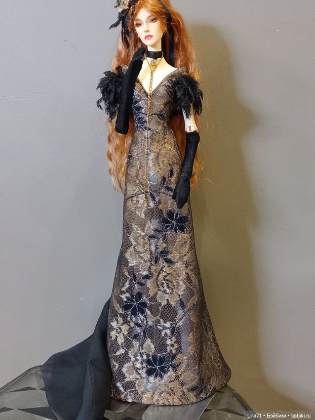 Платье, перчатки, чокер и роза на ленте на худеньких авторок 1/4 (фото 3)