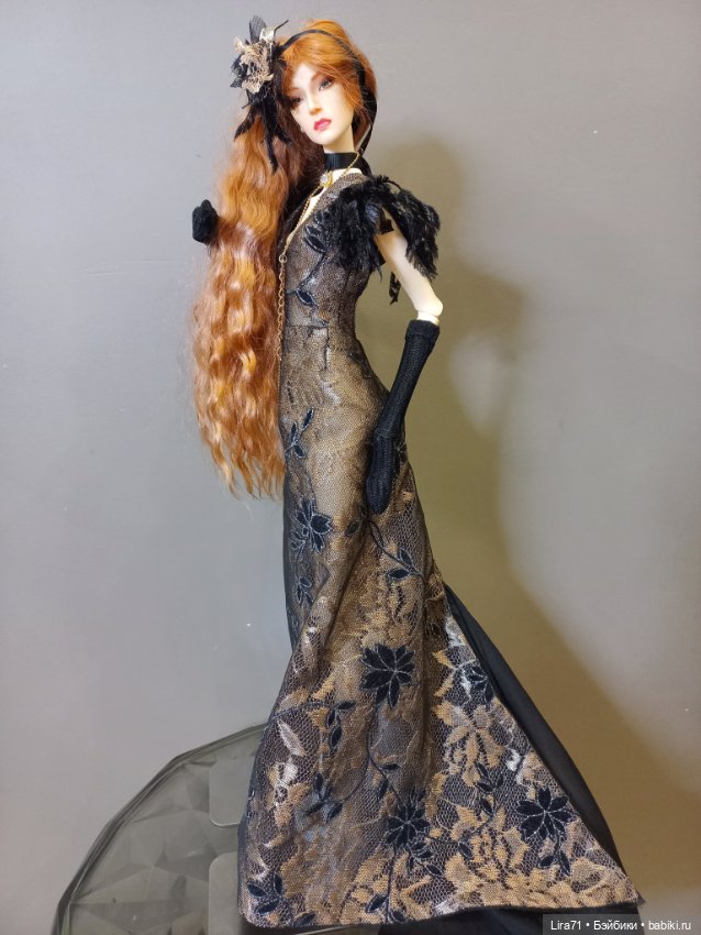 Платье, перчатки, чокер и роза на ленте на худеньких авторок 1/4 (фото 7)